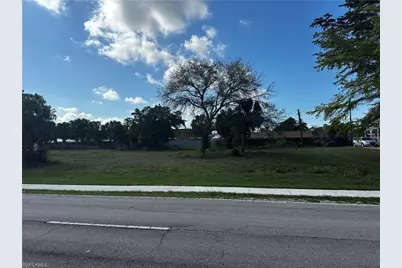5322 Coronado Pkwy, Naples, FL 34116 - Photo 1