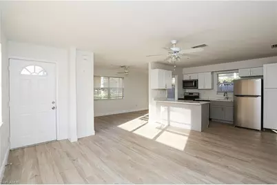 521 96th Ave N #B, Naples, FL 34108 - Photo 1