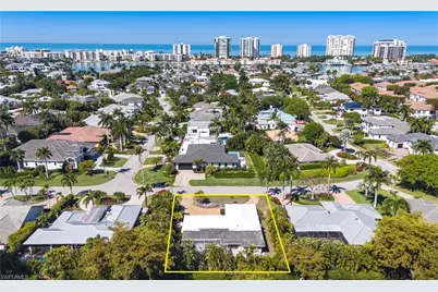 3760 Parkview Way, Naples, FL 34103 - Photo 1