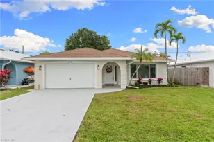 670 103rd Ave N, Naples, FL 34108 - Photo 1