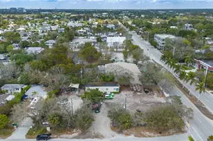 3612 Bayshore Dr, Naples, FL 34112 - Photo 1