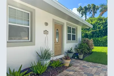 746 109th Ave N, Naples, FL 34108 - Photo 1