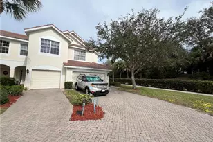 884 Hampton Cir, Naples, FL 34105 - Photo 1