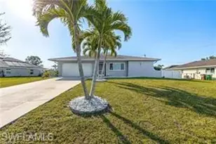 516 Retunda Parkway, Cape Coral, FL 33904 - Photo 1