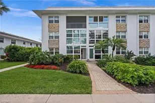 1021 3rd St S, Naples, FL 34102 - Photo 1