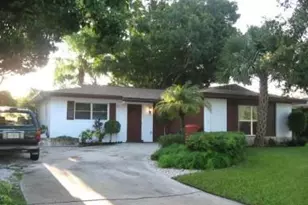 4813 Deleon St, Fort Myers, FL 33907 - Photo 1
