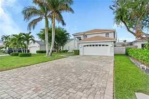 523 103rd Ave N, Naples, FL 34108 - Photo 1
