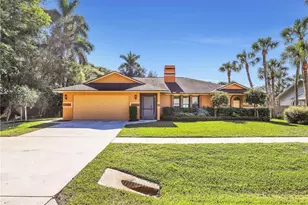 2474 Outrigger Ln, Naples, FL 34104 - Photo 1