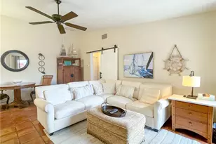 1042 Oak Forest Dr, Naples, FL 34104 - Photo 1