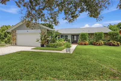 425 Pine Lake Dr, Naples, FL 34112 - Photo 1