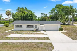 10300 McGregor Blvd, Fort Myers, FL 33919 - Photo 1
