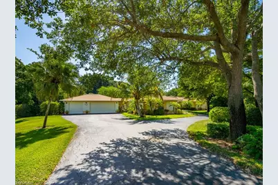 610 West St, Naples, FL 34108 - Photo 1