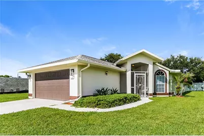 306 NE 17th Pl, Cape Coral, FL 33909 - Photo 1