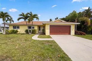 5644 Eichen Cir W, Fort Myers, FL 33919 - Photo 1