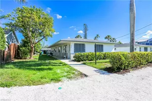 2805 Shoreview Dr, Naples, FL 34112 - Photo 1