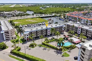 803 River Point Dr, Naples, FL 34102 - Photo 1
