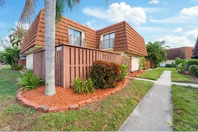 5212 Cedarbend Dr #1, Fort Myers, FL 33919 - Photo 1
