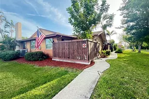 6320 Royal Woods Dr, Fort Myers, FL 33908 - Photo 1