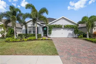 689 Hadley St E, Naples, FL 34104 - Photo 1
