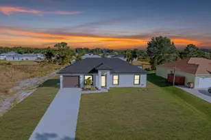 556 Woodview Dr, Lehigh Acres, FL 33972 - Photo 1