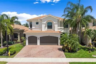 2858 Cinnamon Bay Cir, Naples, FL 34119 - Photo 1