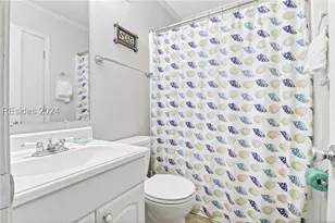 40 Folly Field Rd, Hilton Head Island, SC 29928 - Photo 15