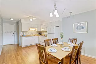 40 Folly Field Rd, Hilton Head Island, SC 29928 - Photo 3