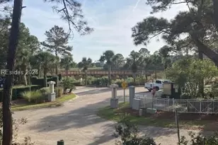 15 Bradley Cir, Hilton Head Island, SC 29928 - Photo 11