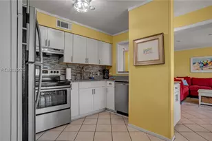 40 Folly Field Rd, Hilton Head Island, SC 29928 - Photo 11