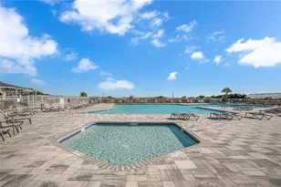 40 Folly Field Rd, Hilton Head Island, SC 29928 - Photo 31