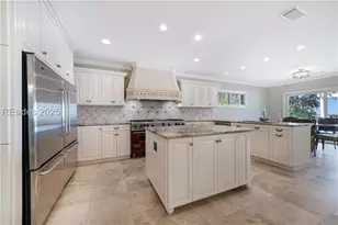 25 N Calibogue Cay Rd, Hilton Head Island, SC 29928 - Photo 7