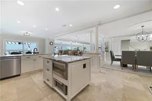 25 N Calibogue Cay Rd, Hilton Head Island, SC 29928 - Photo 9