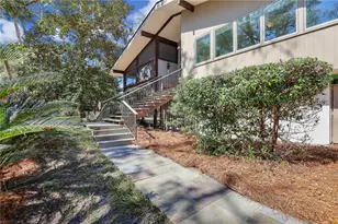 34 W Beach Lagoon Rd, Hilton Head Island, SC 29928 - Photo 11