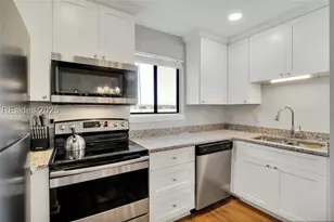 663 William Hilton Pkwy, Hilton Head Island, SC 29928 - Photo 5