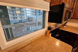 663 William Hilton Pkwy, Hilton Head Island, SC 29928 - Photo 7