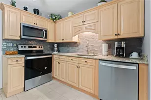 45 Folly Field Rd, Hilton Head Island, SC 29928 - Photo 1