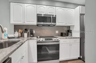 1 Gloucester Rd, Hilton Head Island, SC 29928 - Photo 15