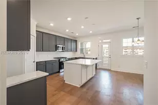 423 Parkside Commons, Bluffton, SC 29910 - Photo 9