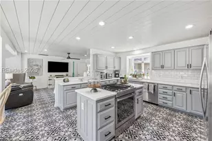 2 Red Maple Rd, Hilton Head Island, SC 29928 - Photo 9