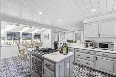 2 Red Maple Rd, Hilton Head Island, SC 29928 - Photo 7