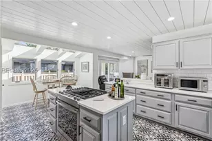 2 Red Maple Rd, Hilton Head Island, SC 29928 - Photo 7