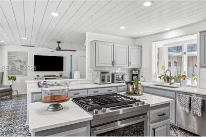 2 Red Maple Rd, Hilton Head Island, SC 29928 - Photo 5