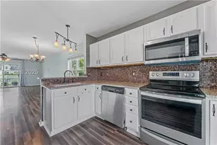 18 Hollowtail Dr, Bluffton, SC 29910 - Photo 3