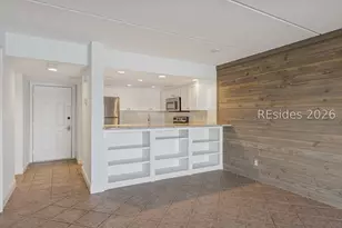 100 Helmsman Way, Hilton Head Island, SC 29928 - Photo 9