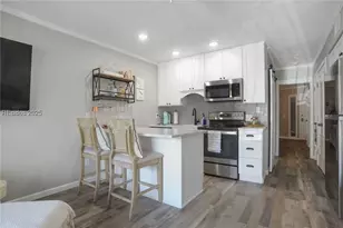 40 Folly Field Rd, Hilton Head Island, SC 29928 - Photo 1