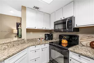 13 Harbourside Ln, Hilton Head Island, SC 29928 - Photo 19