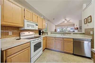 30 Valencia Drive #7B, Hilton Head Island, SC 29928 - Photo 11