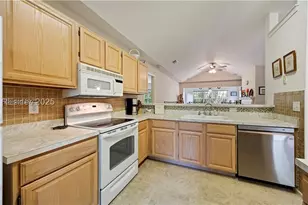 30 Valencia Dr, Hilton Head Island, SC 29928 - Photo 11