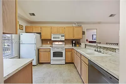 30 Valencia Drive #7B, Hilton Head Island, SC 29928 - Photo 9