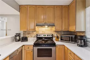663 William Hilton Pkwy, Hilton Head Island, SC 29928 - Photo 17